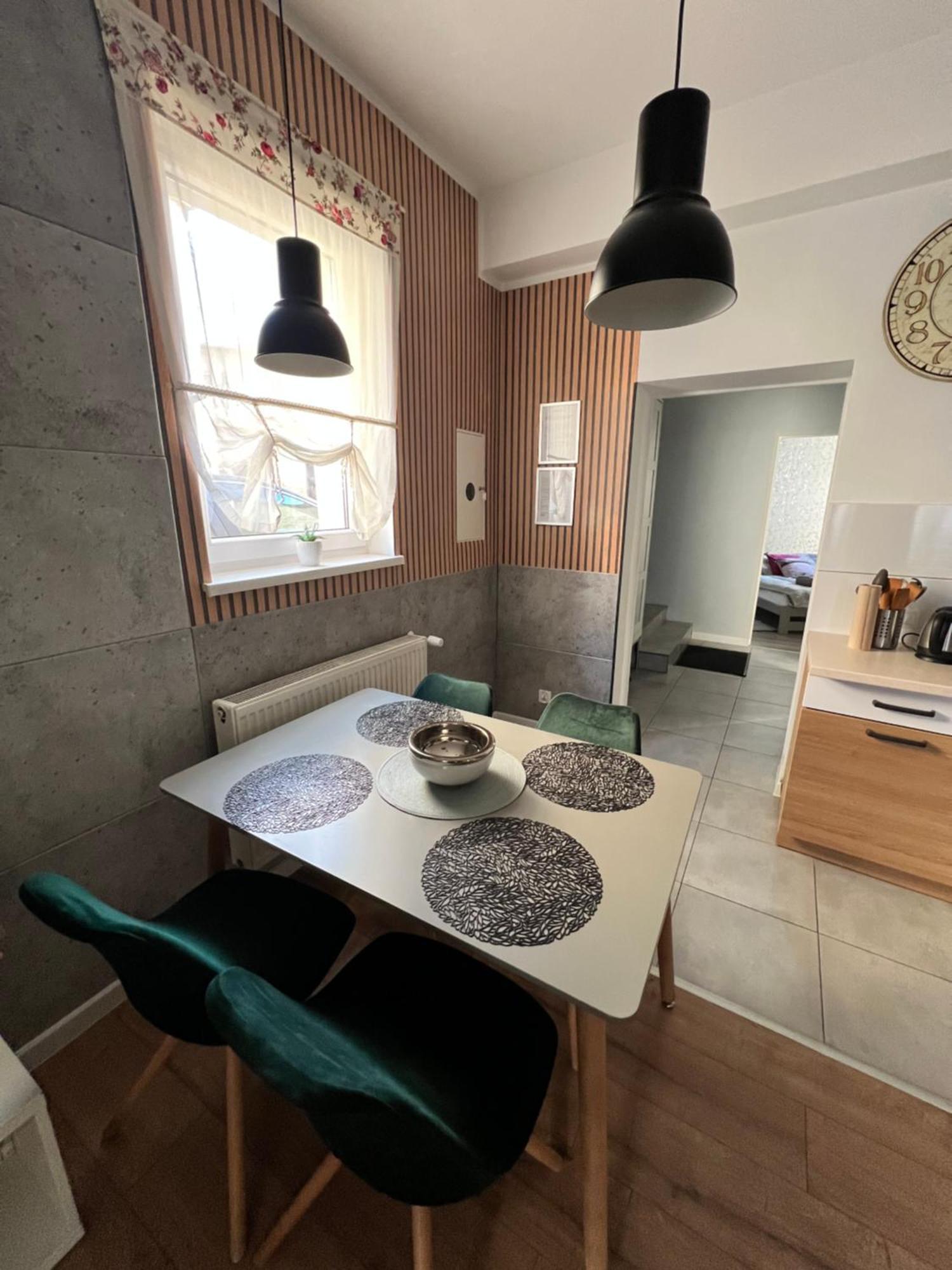 Apartamenty Cieplicka 20A เยเลเนียกูรา ภายนอก รูปภาพ