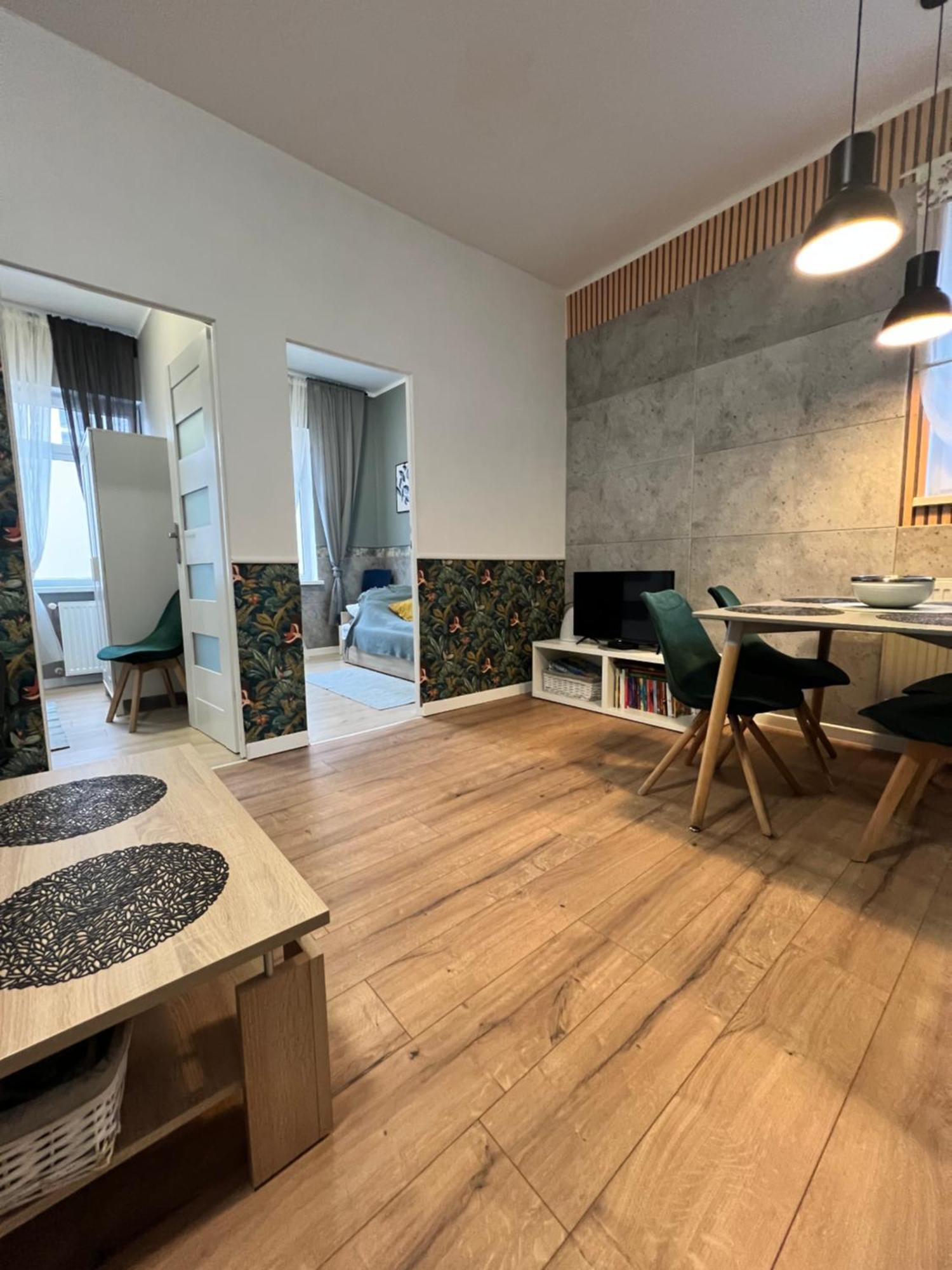 Apartamenty Cieplicka 20A เยเลเนียกูรา ภายนอก รูปภาพ